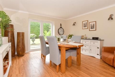 Gothic Close, Walmer, Deal, Kent 4 bed detached house for sale