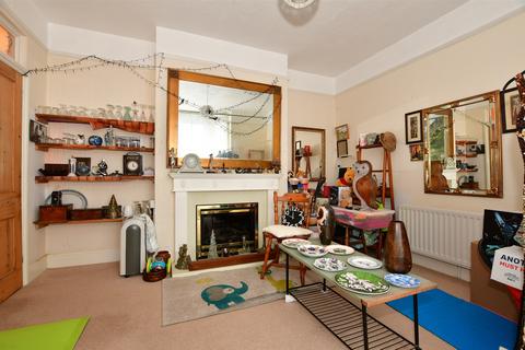 Sussex Road, New Romney, Kent 2 bed ground floor flat for sale