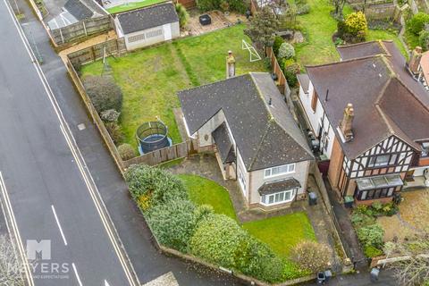 Durrington Place, Boscombe East... 3 bed detached house for sale