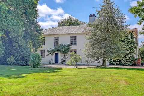Old Church Road, East Hanningfield, CM3 5 bed detached house for sale