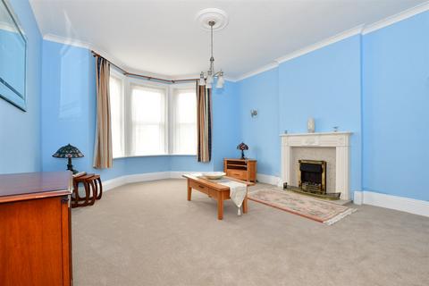 Sandown Road, Sandown, Isle of Wight 4 bed semi