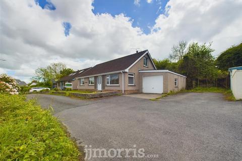 Ffordd y Cwm, St. Dogmaels, Cardigan 3 bed detached bungalow for sale