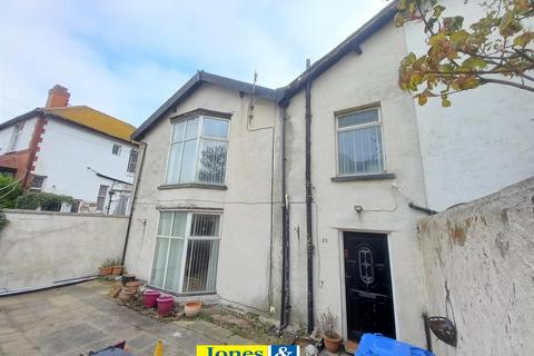 Fairfield Avenue, Rhyl 3 bed semi