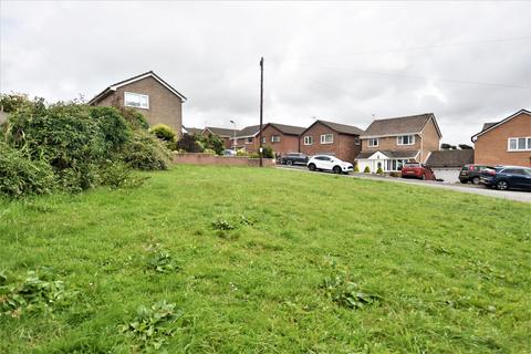 Scales Close, Dalton