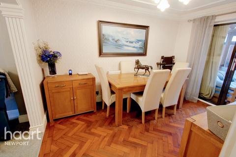 Pennyfarthing Lane, Caldicot 4 bed detached house for sale