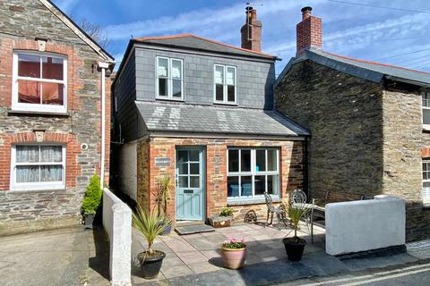 Serendipity, Padstow, PL28 3 bed detached house for sale