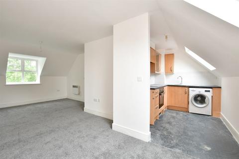 Worth Park Avenue, Crawley, West Sussex 2 bed apartment for sale