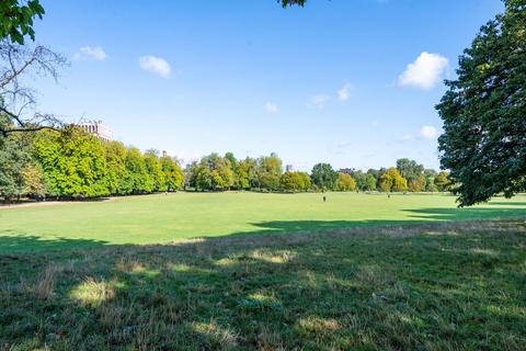 Queen Elizabeths Walk, Clissold Park... 3 bed terraced house for sale