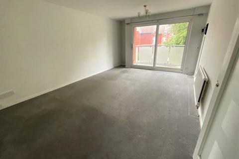 Craneswater Park, Southsea, Hampshire 2 bed apartment for sale