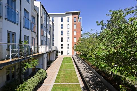 Cordwainers Court, Hungate, York, YO1 2 bed flat for sale