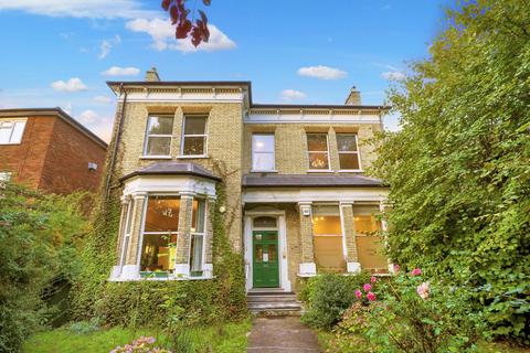10 bedroom detached house for sale