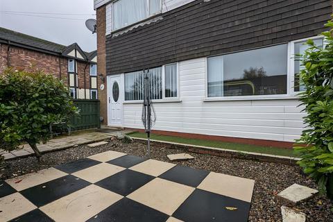 Bridge Court, Saltcotes Road, Lytham 2 bed flat for sale