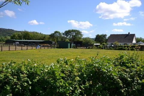 Pinged CARMARTHENSHIRE 3 bed bungalow for sale