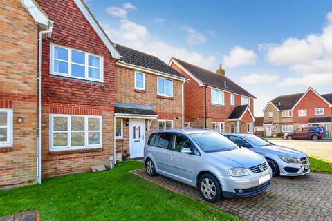 Oakham Drive, Lydd, Romney Marsh, Kent 2 bed semi