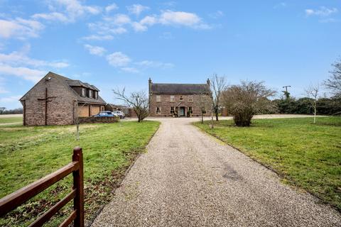 Latchingdon 5 bed detached house for sale