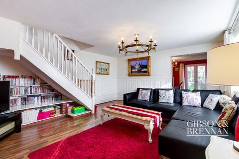 Langford Grove, Basildon, SS13 3 bed semi