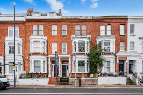 5 bedroom terraced house for sale