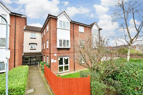 Cunningham Close, Romford, Essex 1 bed flat for sale