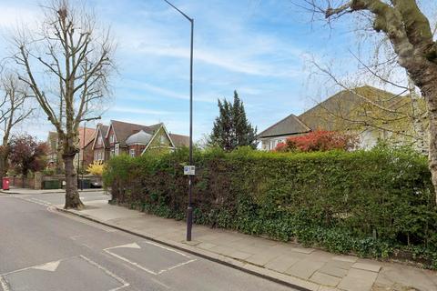 Brondesbury Park, London NW6 6 bed house for sale