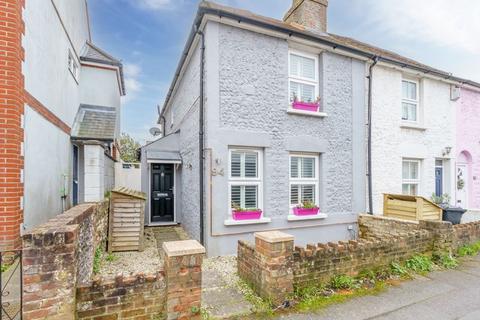 Victoria Road, Chichester 2 bed end of terrace house for sale