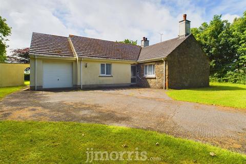 Long Lane, Broad Haven, Haverfordwest 2 bed property with land for sale
