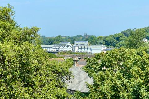 Fernleigh Road, Wadebridge, PL27 4 bed terraced house for sale