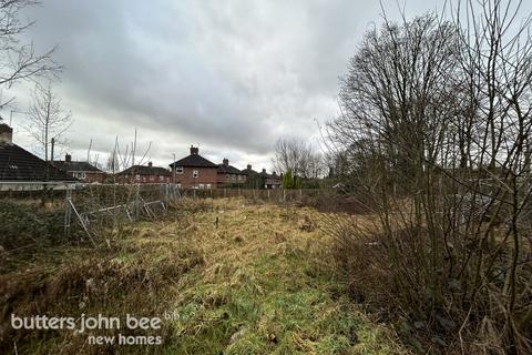 Third Avenue, Stoke
