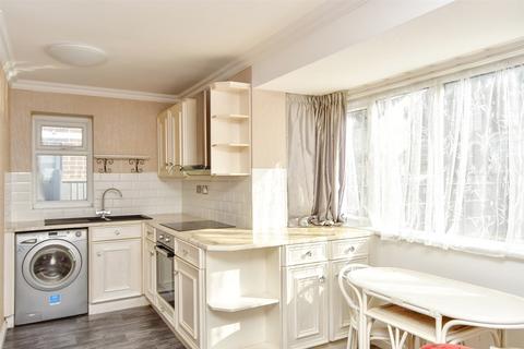 Station Road, Teynham, Sittingbourne... Studio for sale