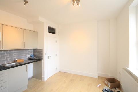 Holloway Road,  Holloway, N7 Studio for sale
