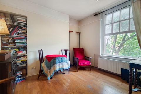 Croftdown Road, Dartmouth Park... 2 bed apartment for sale