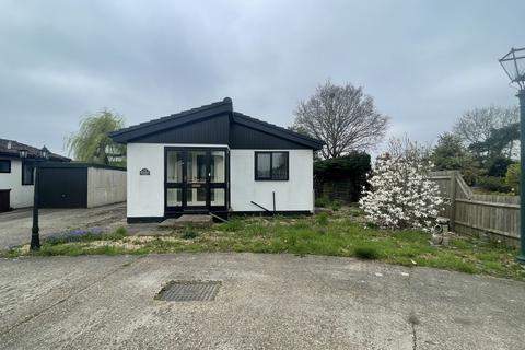 Tonbridge, Kent, TN11 1 bed park home for sale