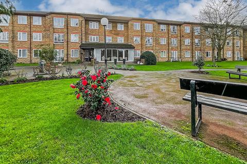 Cambridge Road, Wanstead 1 bed flat for sale