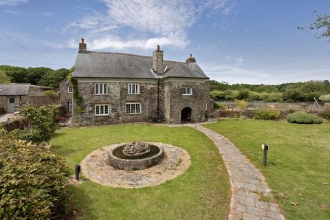 Totnes TQ9 6 bed equestrian property for sale