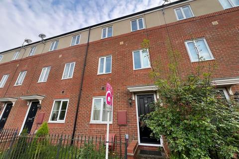 Longhorn Avenue, Gloucester GL1 4 bed terraced house for sale