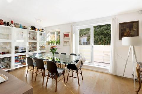 Ebury Mews, Belgravia, London, SW1W 3 bed terraced house for sale