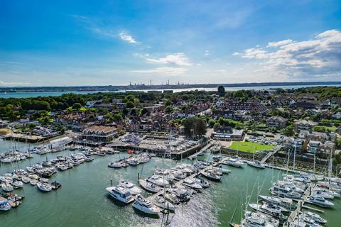 Rope Walk, Southampton SO31 5 bed end of terrace house for sale