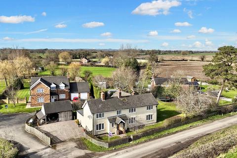 Poole, Nantwich, CW5 4 bed cottage for sale