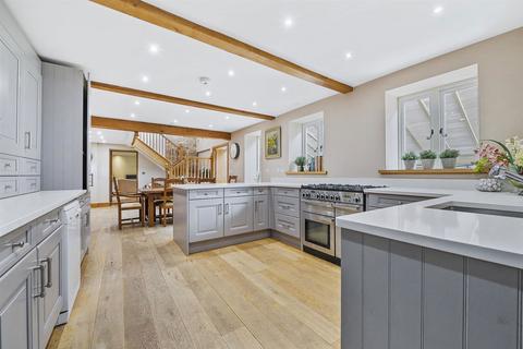 Church Street, Broughton NN14 4 bed detached house for sale