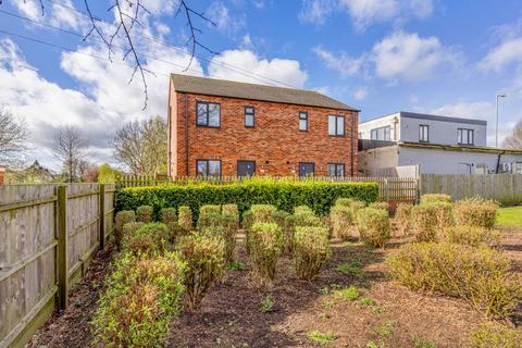 St. Pauls Road, Spalding 3 bed semi