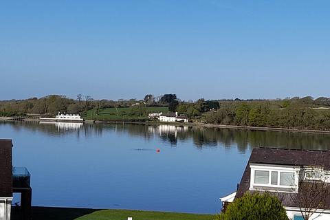 Ffordd Glyder, Y Felinheli, Gwynedd... 2 bed flat for sale