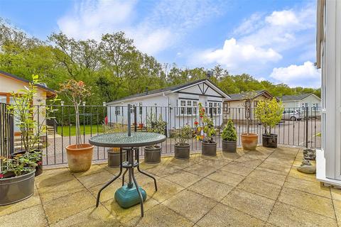 Woodlands Lodge Park, Ashford, Kent 2 bed park home for sale