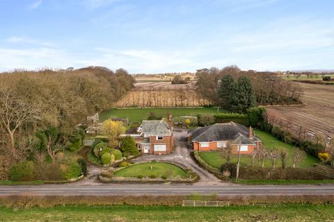 Long Lane, Bickerstaffe L39 6 bed detached house for sale