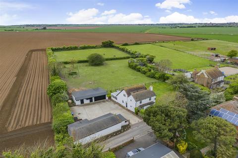 Flete Road, Manston. Margate CT9 4 bed detached house for sale