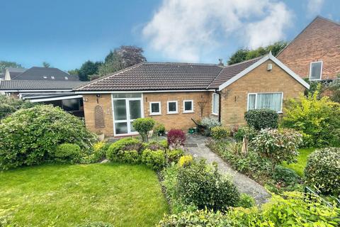 Daylesford Crescent, Cheadle, SK8 1LH 2 bed detached bungalow for sale