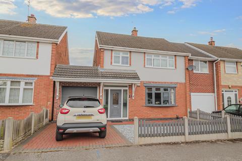Ascot Drive, Hucknall, Nottingham 3 bed detached house for sale