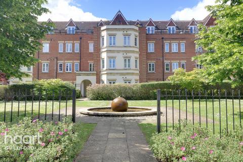 83 London Road, Guildford 2 bed apartment for sale