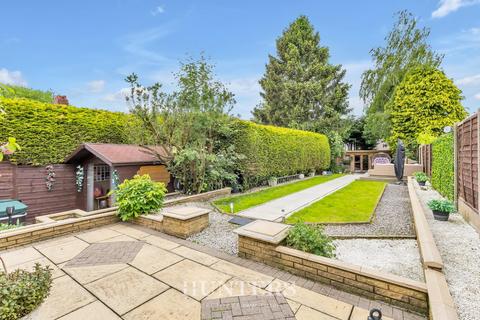 Horseshoe Lane, Middleton M24 5 bed detached house for sale