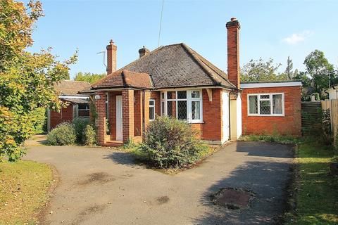 Send Hill, Send, Surrey, GU23 3 bed bungalow for sale