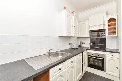 Station Approach, Staplehurst, Kent 2 bed ground floor flat for sale