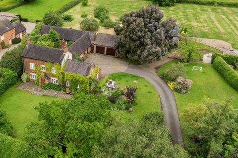 Cocks Head Lane, Snelston, DE6 5 bed country house for sale